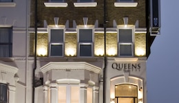 Queens Hotel