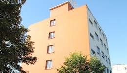 Adonis Lyon Est Hôtel Artys