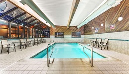 Days Inn & Suites By Wyndham Logan