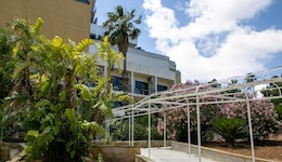Beach Garden Hotel