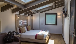 Apartments Hostemplo Suites