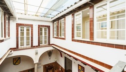 Hotel Carlos V By Viverestays