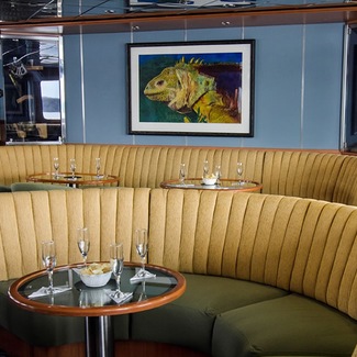 Salón Discovery