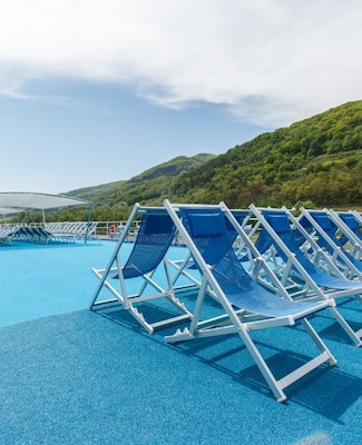 MS Fidelio sun deck