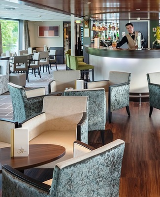 Amadeus diamond bar2
