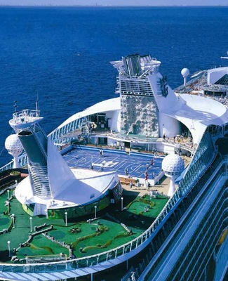 Clase Voyager
