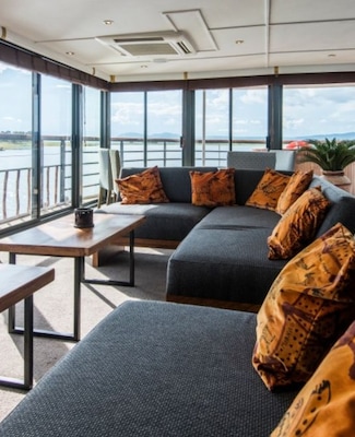 Salon y Bar CroisiEurope