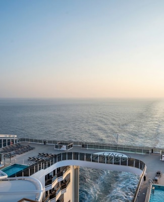 MSC World Europa, Zen Pool