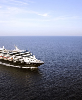 Buque Azamara