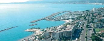 Saint Laurent Du Var