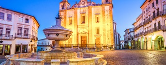Évora