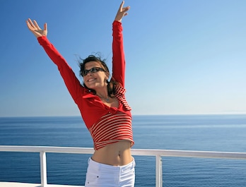 Cruceros en español con Celestyal Cruises