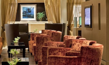 Seabourn Square