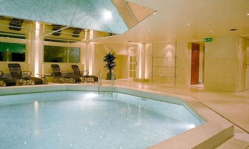 Piscina Interior
