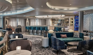 Explorer Lounge
