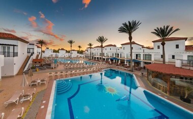 Broncemar Beach Suites  Hotel