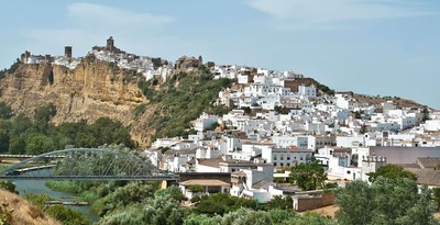 Ruta por los Pueblos Blancos y Tesoros Andaluces