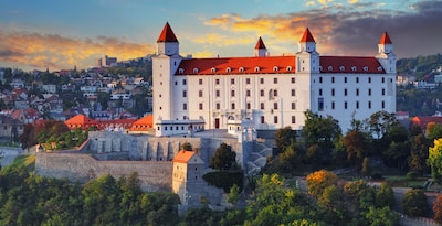 Bratislava con tour panorámico con guía incluido
