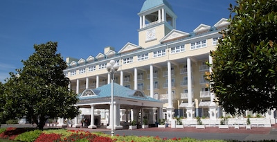 Disney Newport Bay Club