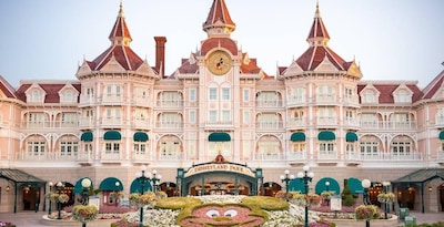 Disneyland Hotel