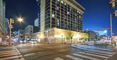 Holiday Inn Downtown Memphis, An Ihg Hotel
