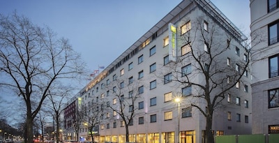 Holiday Inn Express Berlin City Centre, An Ihg Hotel