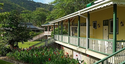 Rosalie Bay Eco Resort & Spa