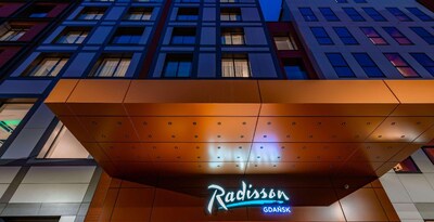 Radisson Hotel & Suites
