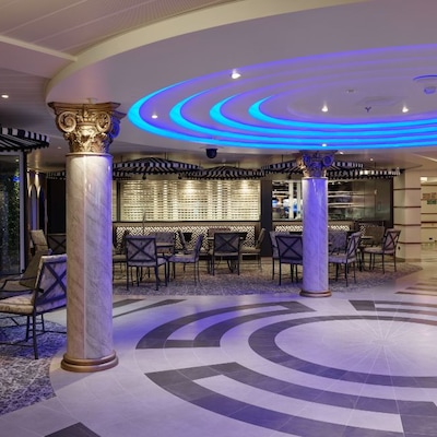 Tuscany Lounge