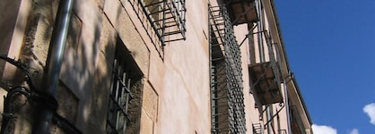 Hotel Leonor De Aquitania