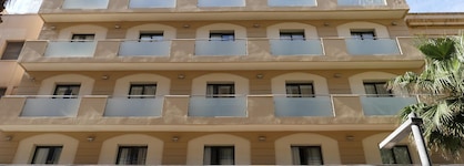 Hotel Rusadir