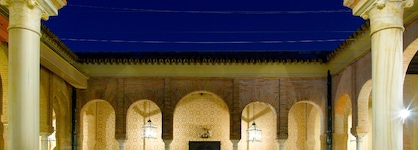 Parador De Carmona