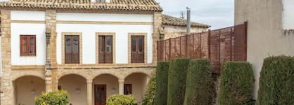 Hotel Puerta de la Luna