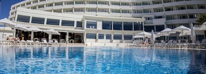 On Hotels Ocean Front - Adults Only