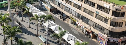 Hotel Adonis Plaza