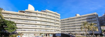 Apartamentos S'abanell Central Park