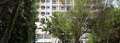 Ozadi Altura Beach