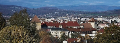Moxy Annecy