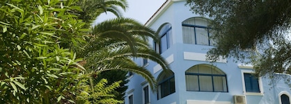 Govino Bay
