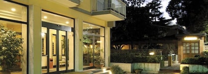 American Hotel