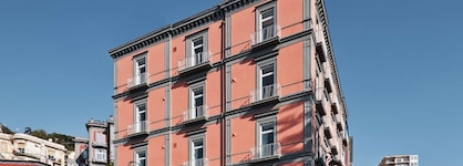 De Bonart Naples, Curio Collection By Hilton