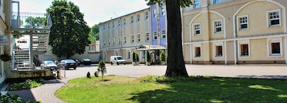 Nb Hotel
