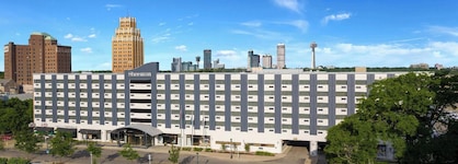 Sheraton Niagara Falls