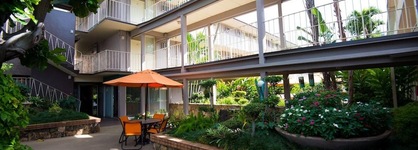 Pacific Marina Inn Airport Hotel