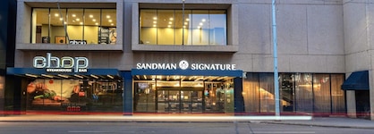 Sandman Signature Edmonton Downtown Hotel