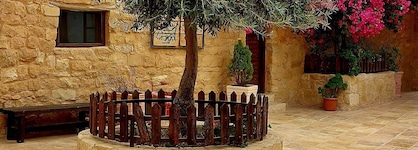 Hayat Zaman Hotel & Resort