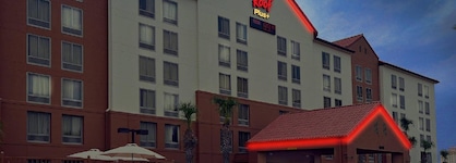 Red Roof Inn Plus+ San Antonio Downtown - Riverwalk