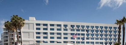 Hilton Santa Monica Hotel & Suites