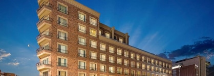 Casa Dann Carlton Hotel & Spa