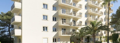 Cabot Tres Torres Apartamentos